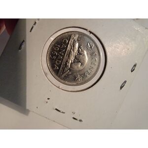 Canadian 5 Cent Piece Five Cent Queen Elizabeth 1965 Canada